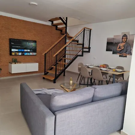 Duplex De 2 Y 2 Banos Y Con Jackuzzi Privado