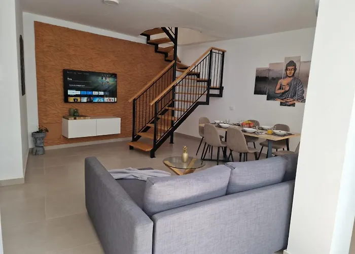 Duplex De 2 Y 2 Banos Y Con Jackuzzi Privado